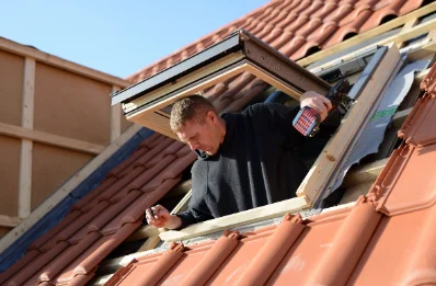Pose de fenêtres de toit Velux aux Rivières-Henruel